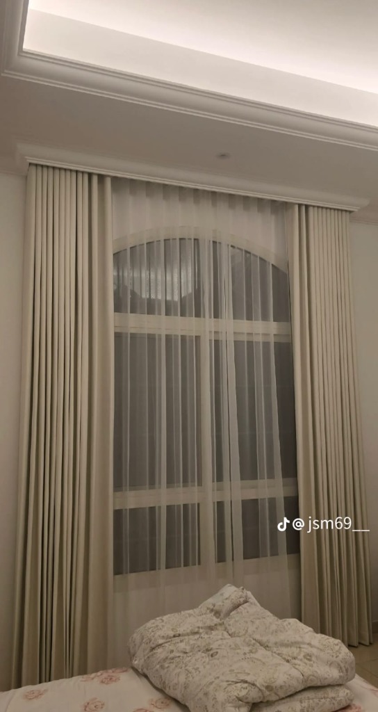 Floor-to-Ceiling Wave Linen Sheer with Matching Tieback Drapes